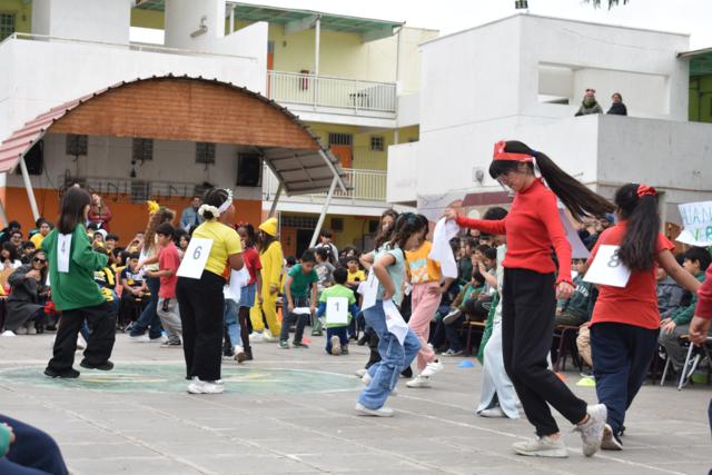 Competencia de Baile “Tugar Tugar”
