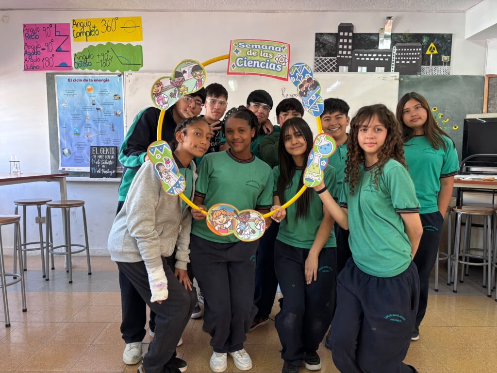 🔬✨ ¡La ciencia se vive, se descubre y se experimenta! 🧪💡